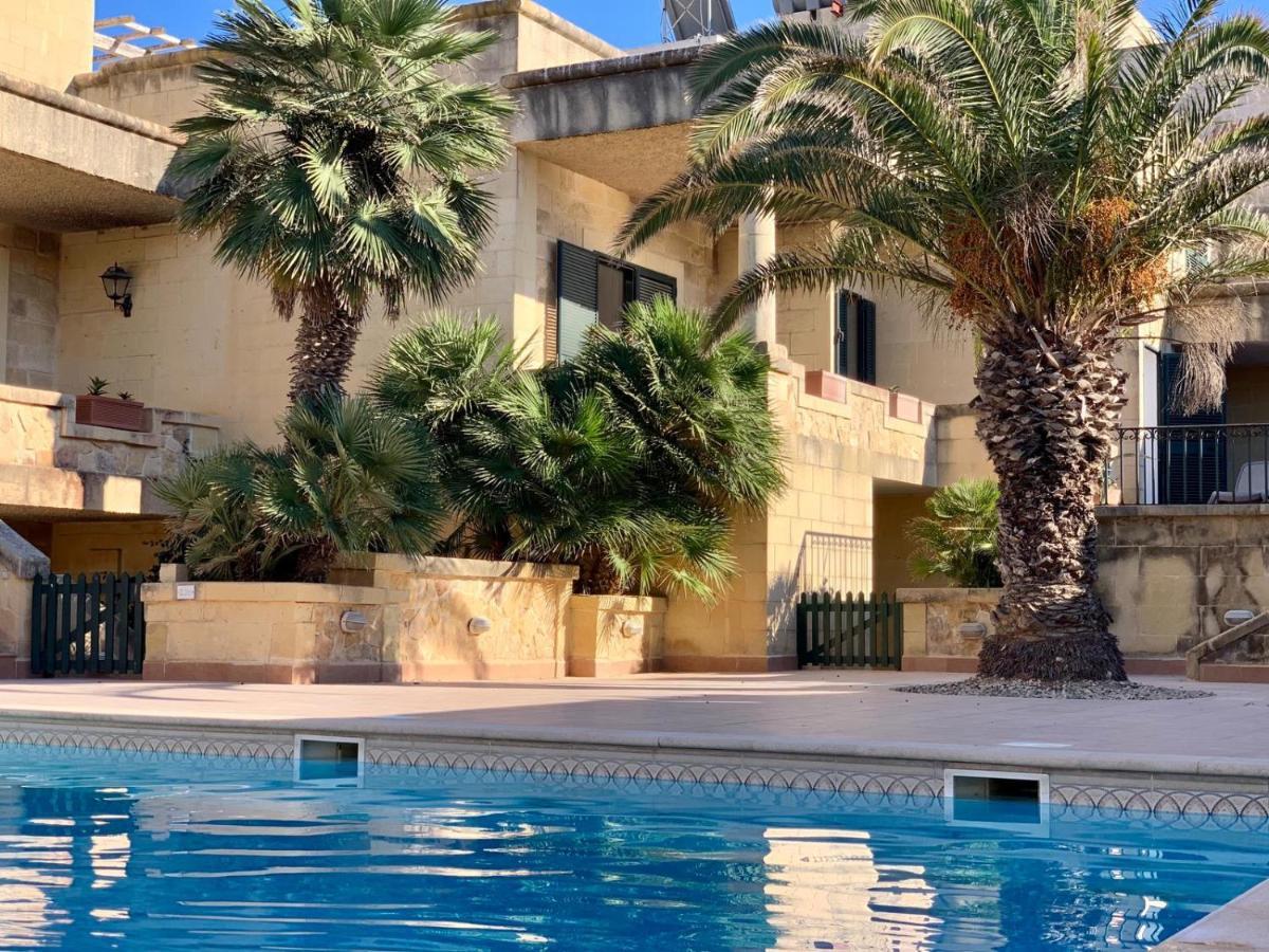 Tal-Mirakli Apartment Gharb  Bagian luar foto