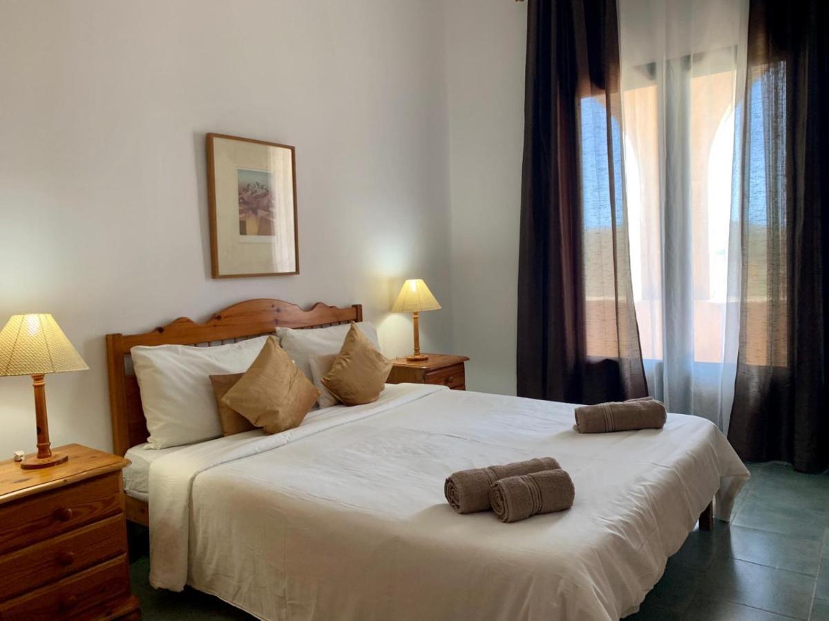 Tal-Mirakli Apartment Gharb  Bagian luar foto