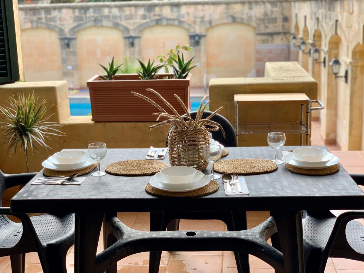 Tal-Mirakli Apartment Gharb  Bagian luar foto