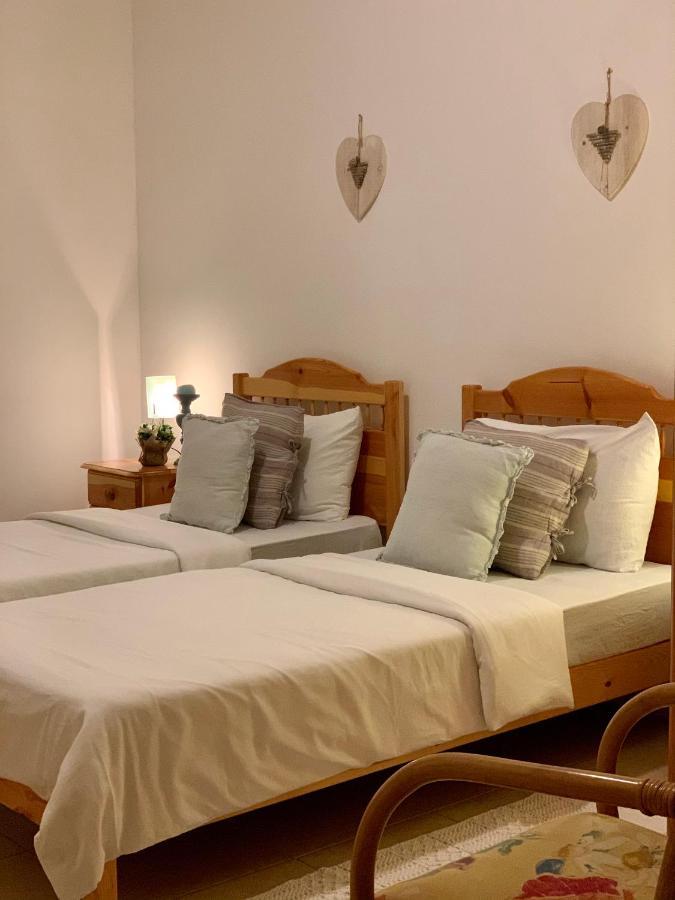 Tal-Mirakli Apartment Gharb  Bagian luar foto