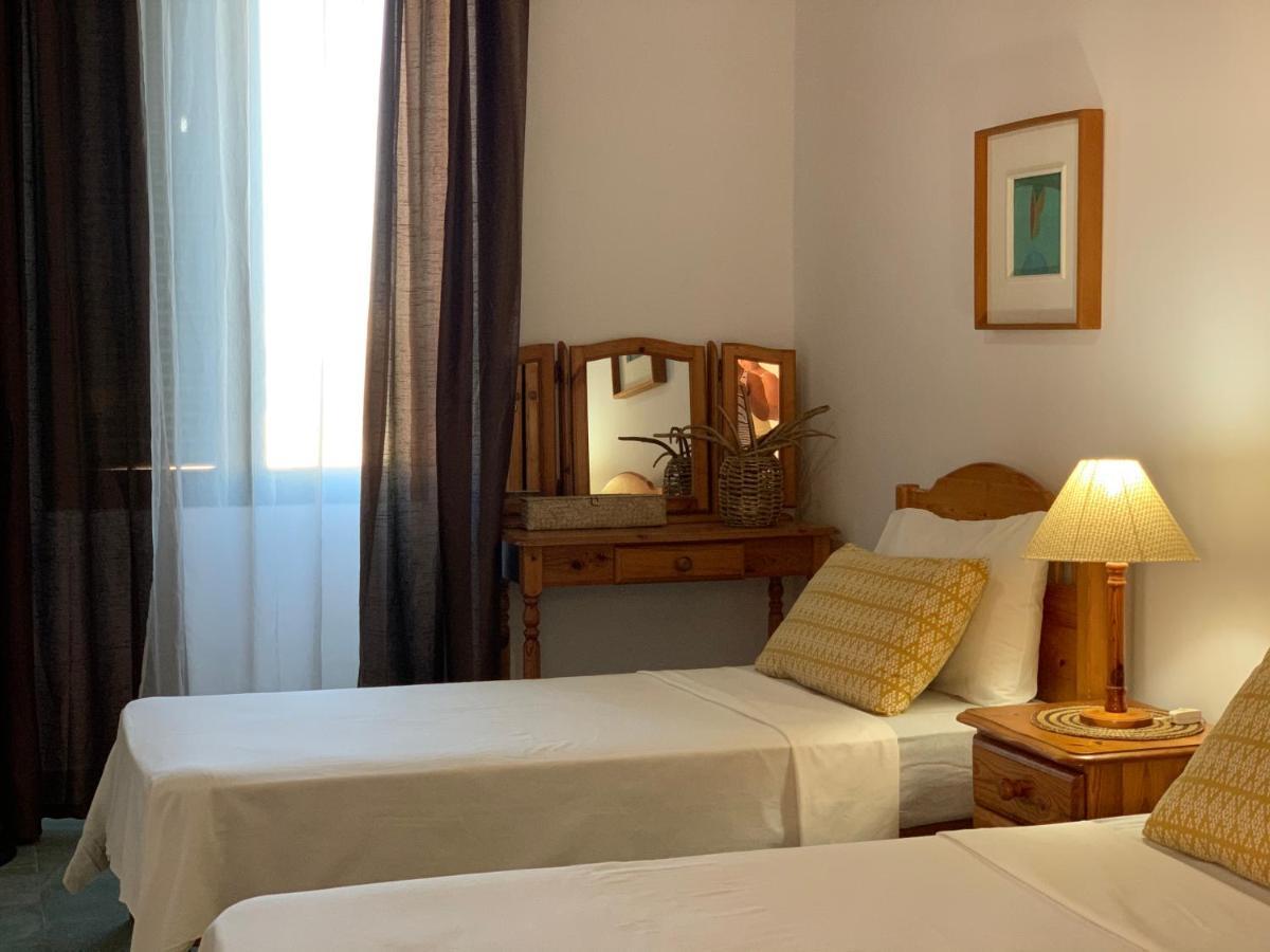 Tal-Mirakli Apartment Gharb  Bagian luar foto