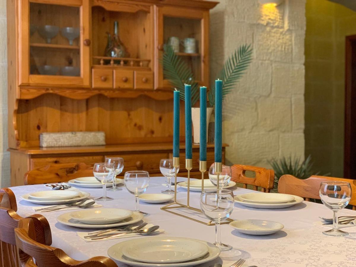 Tal-Mirakli Apartment Gharb  Bagian luar foto