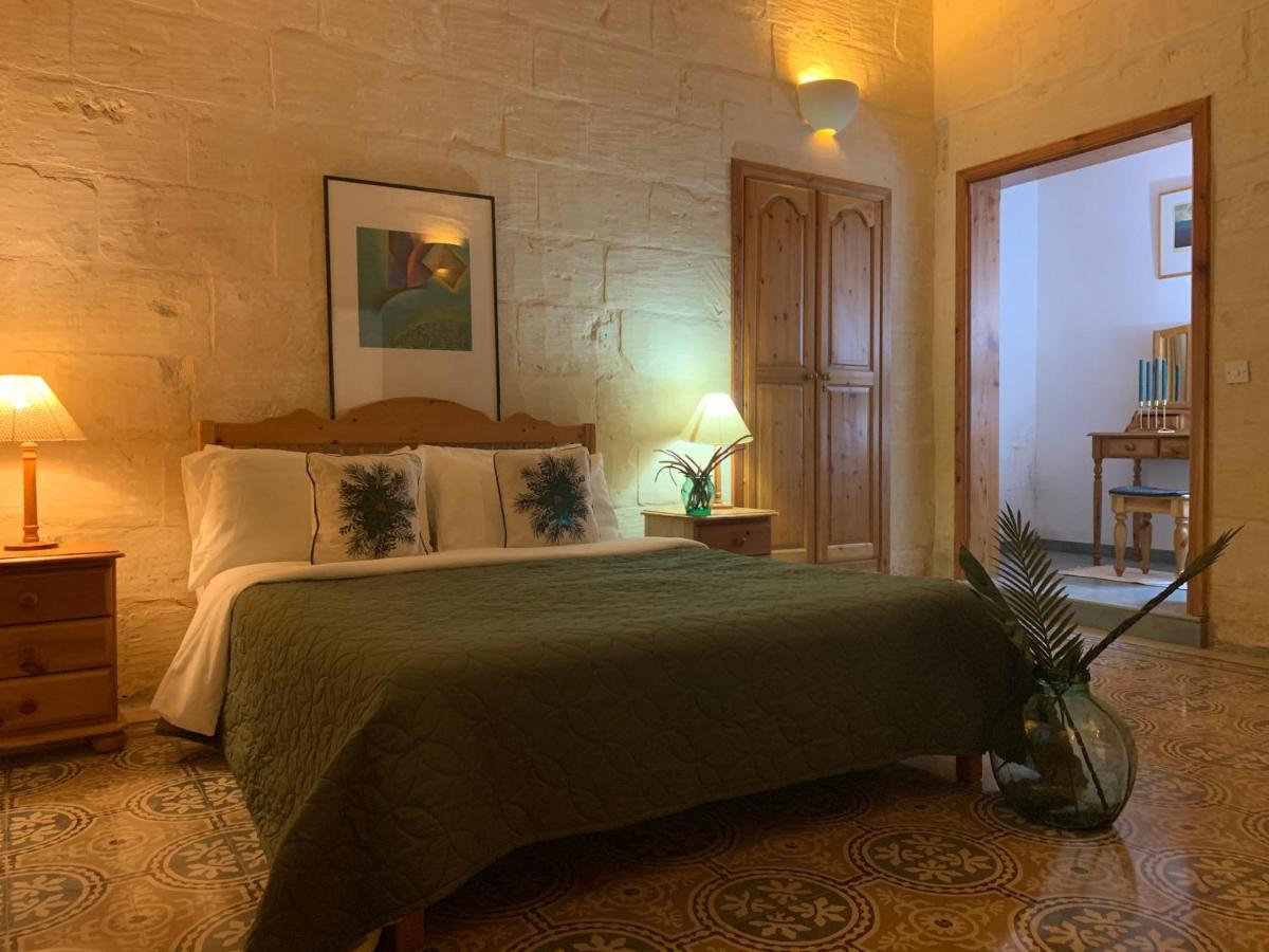Tal-Mirakli Apartment Gharb  Bagian luar foto