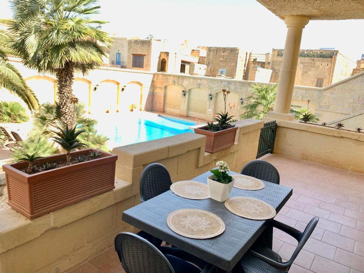 Tal-Mirakli Apartment Gharb  Bagian luar foto